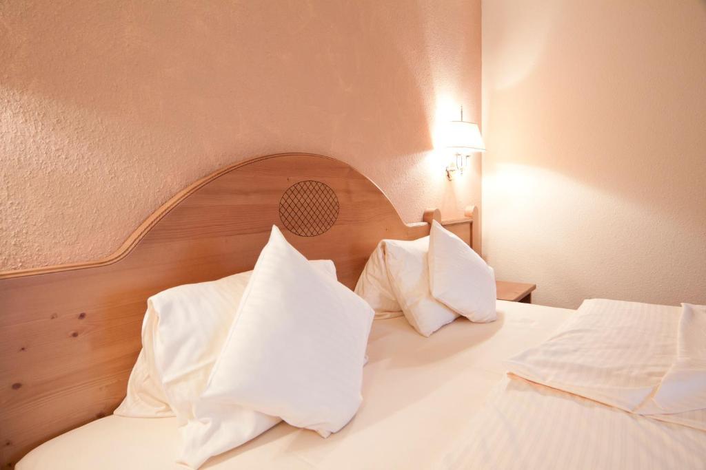 Suitehotel Kleinwalsertal Hirschegg  Room photo